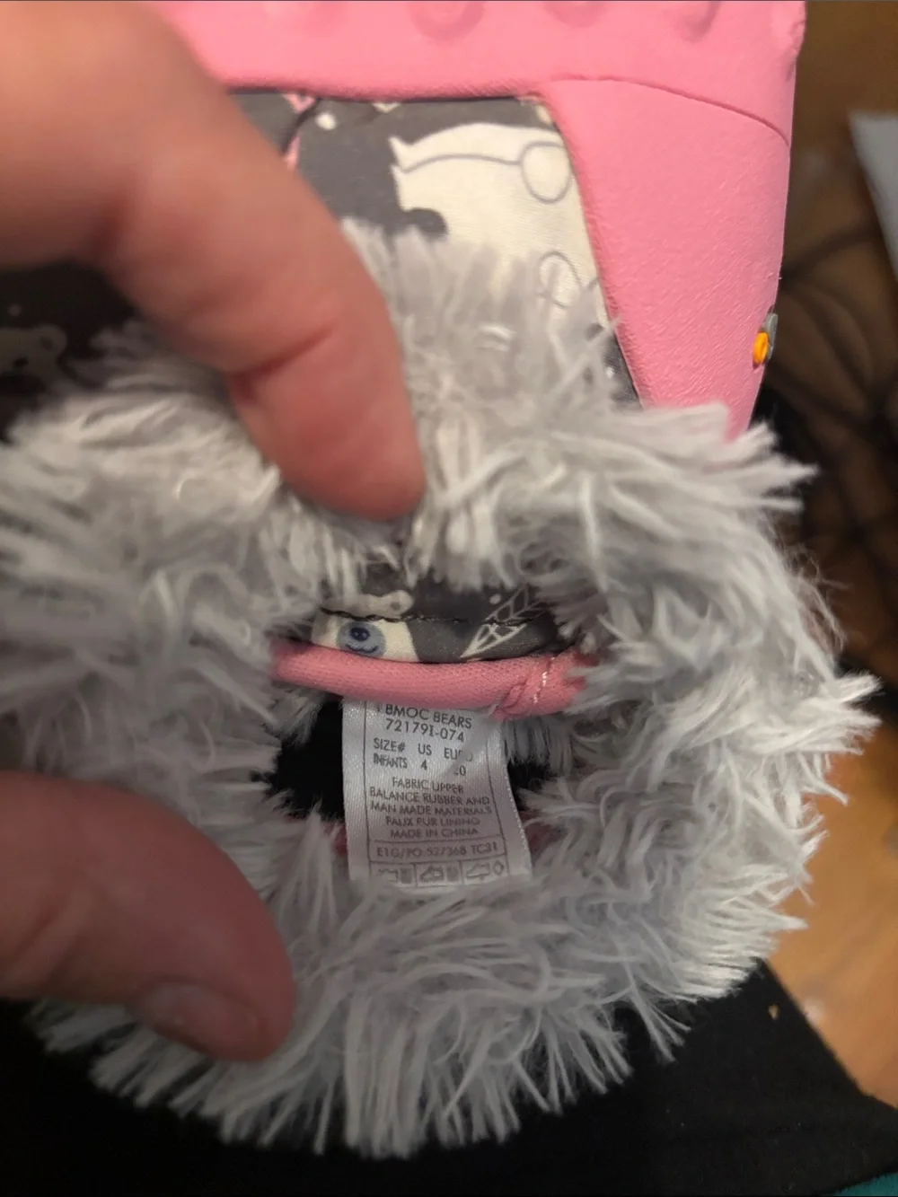 Bogs Pink-Trim Girls Winter Snow Boots with Polar Bear Print size 4